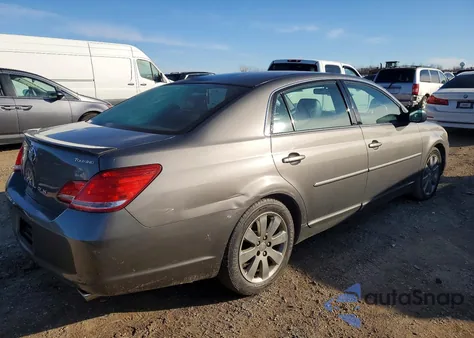 2006 Toyota Avalon Xl z USA, uszkodzony, nr VIN 4T1BK36B06U078692